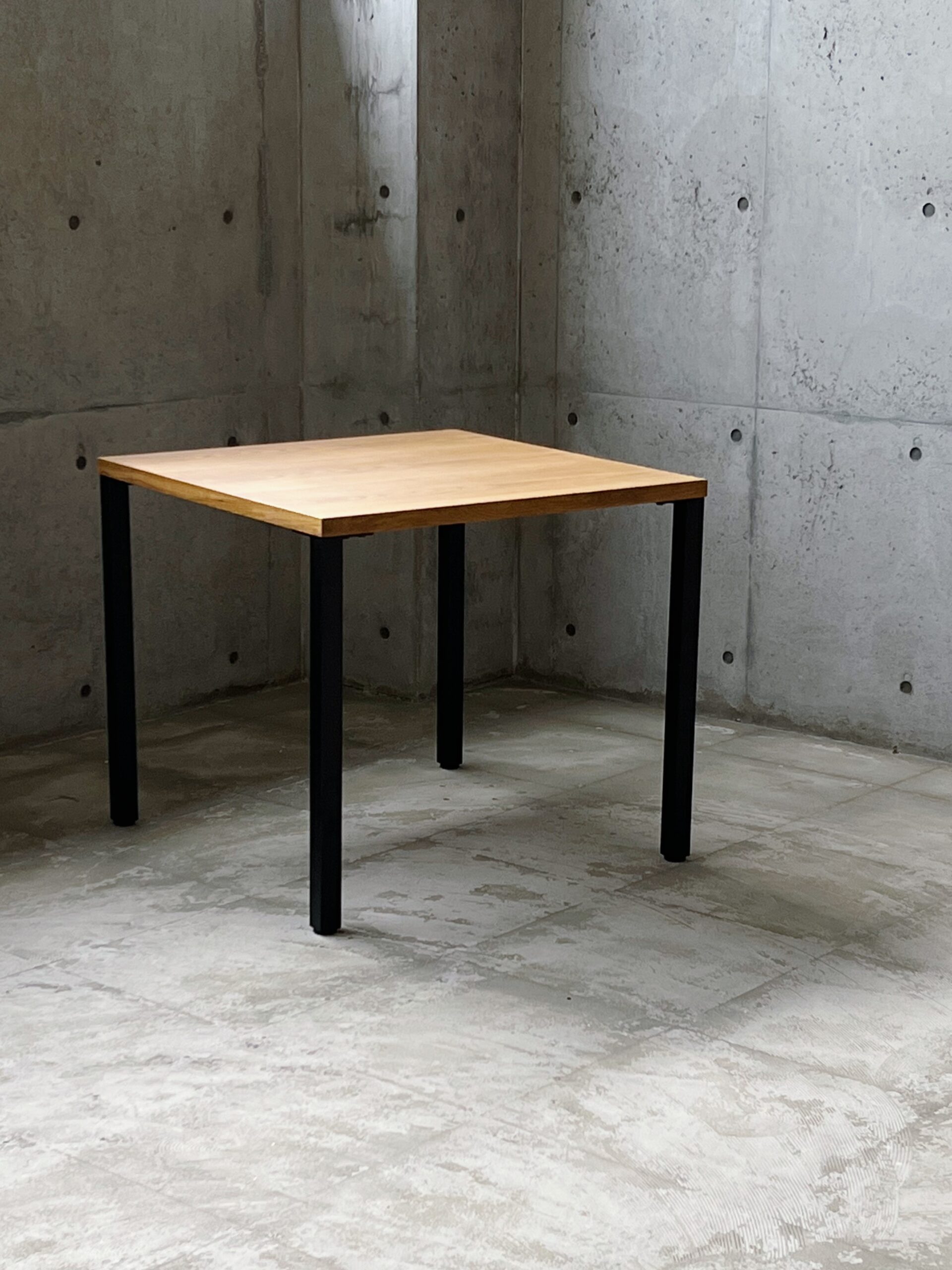 正規品/新 カーラ ダイニングテーブル karla dining table ダイニングテーブル